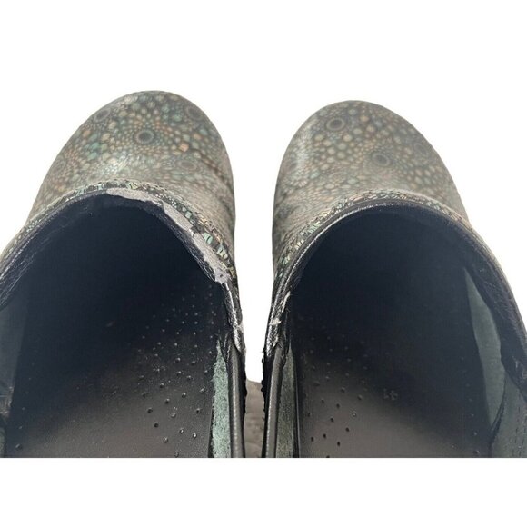 Dansko Women's Sz 41 (10.5 / 11 ) Black Metallic Medallion Clogs - Picture 8 of 12